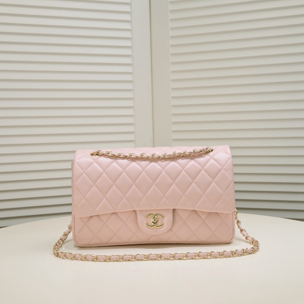 シャネルバッグ正面デザイン